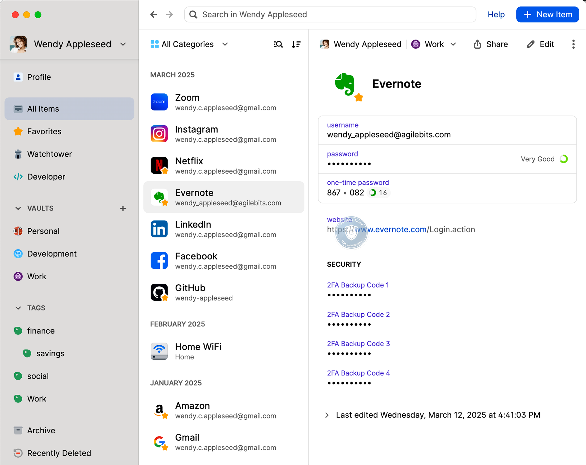 Interface 1Password — vaults Personal, Development et Work dans la sidebar