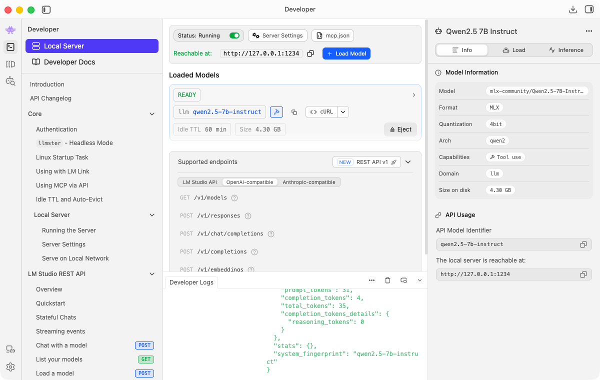L'onglet Developer de LM Studio, le serveur démarré sur http://127.0.0.1:1234 et le modèle chargé, prêt à recevoir des requêtes.