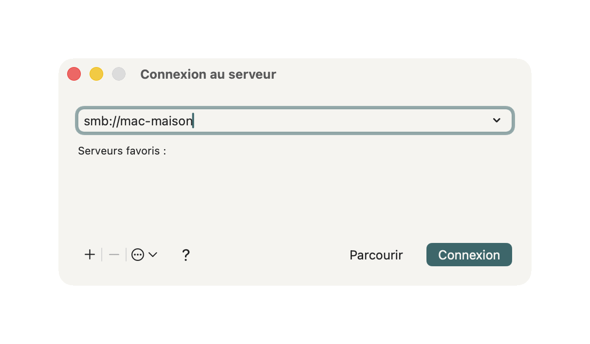 La fenêtre Se connecter au serveur du Finder, l'adresse smb:// suivie du nom MagicDNS de la machine.